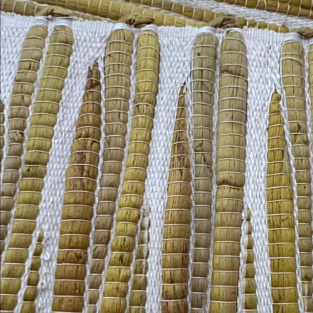 Pier 1 woven bamboo yellow gold placemats set of 4